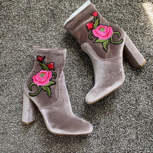 Steve Madden embroidered ankle booties - Picture 2 of 8